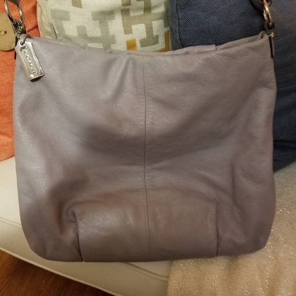 Coach purse - Picture 2 of 7